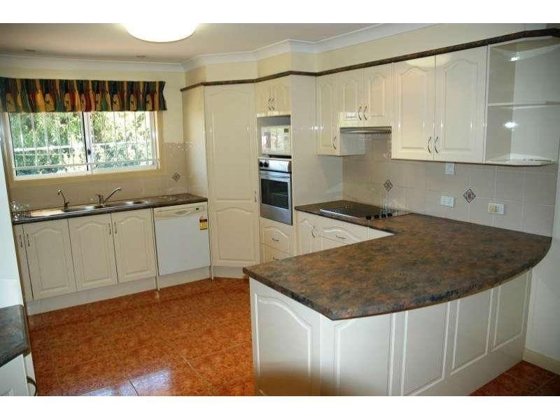 261 Winstanley Street, Carindale QLD 4152