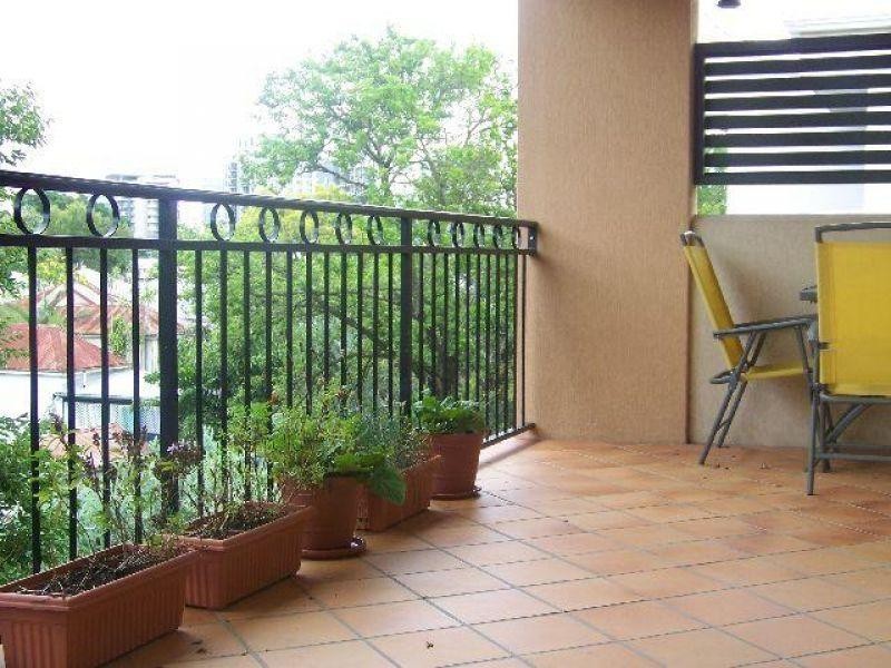 14/190 Wellington Road, Kangaroo Point QLD 4169