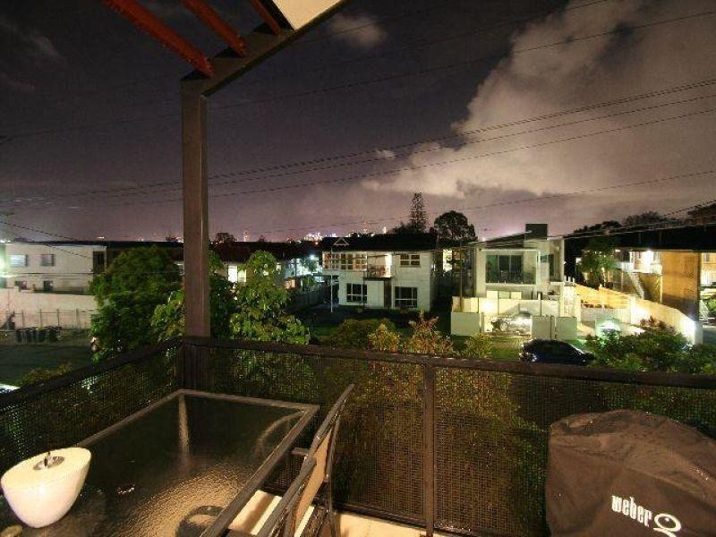 48/11-15 Kitchener Street, Coorparoo QLD 4151