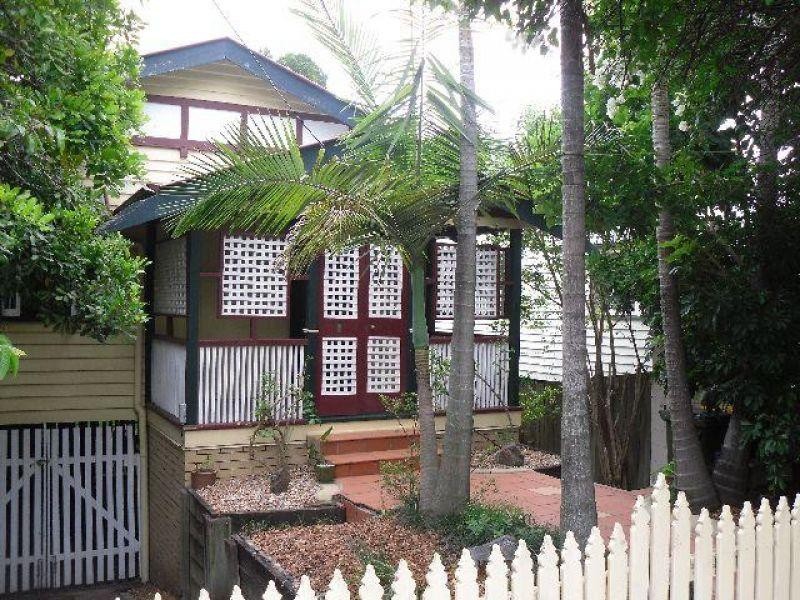 71 Pembroke Road, Coorparoo QLD 4151