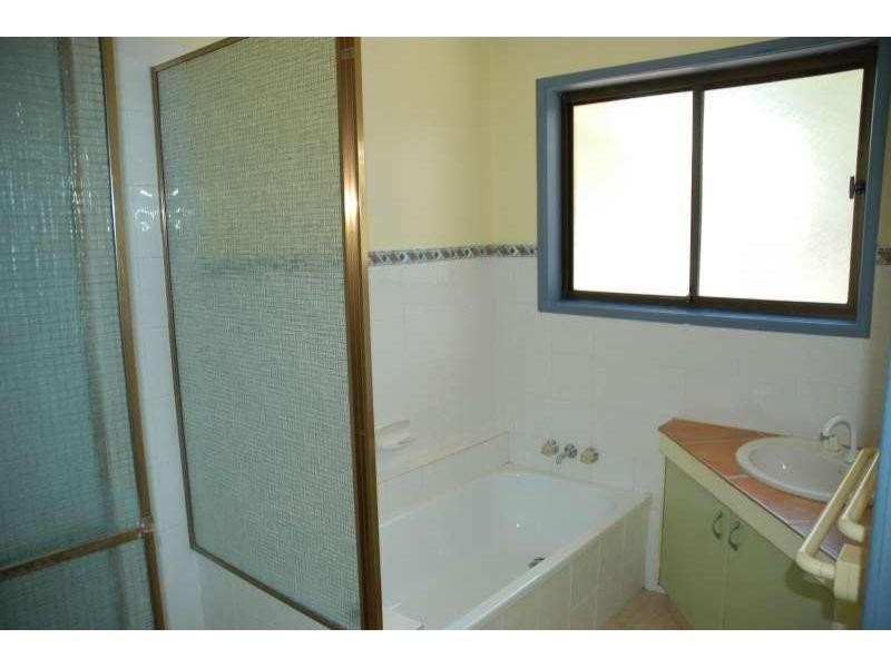 4 Dome Street, Eight Mile Plains QLD 4113