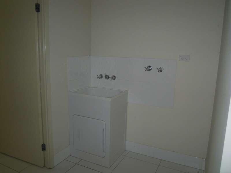 2 Sandpiper Circuit, Eagleby QLD 4207