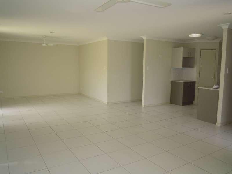 2 Sandpiper Circuit, Eagleby QLD 4207