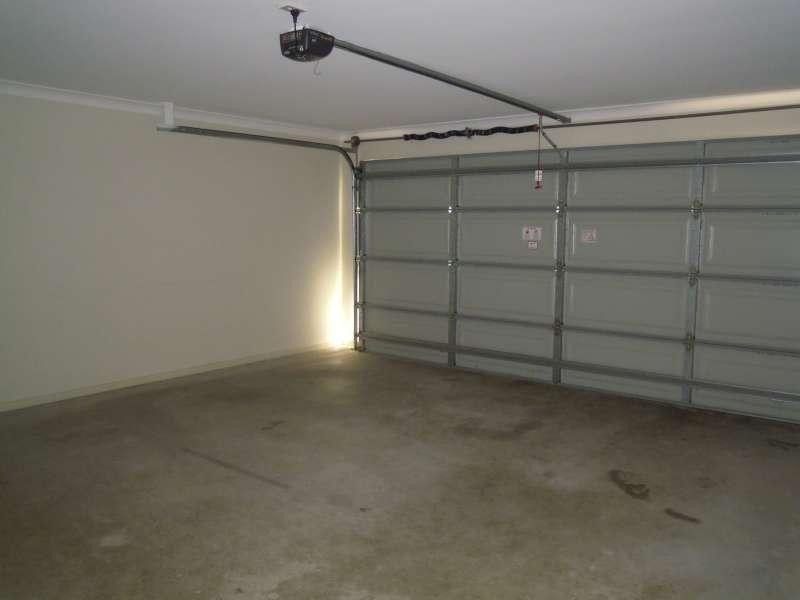 2 Sandpiper Circuit, Eagleby QLD 4207