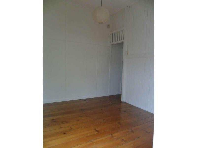 1/15 Wilkins Street, Annerley QLD 4103