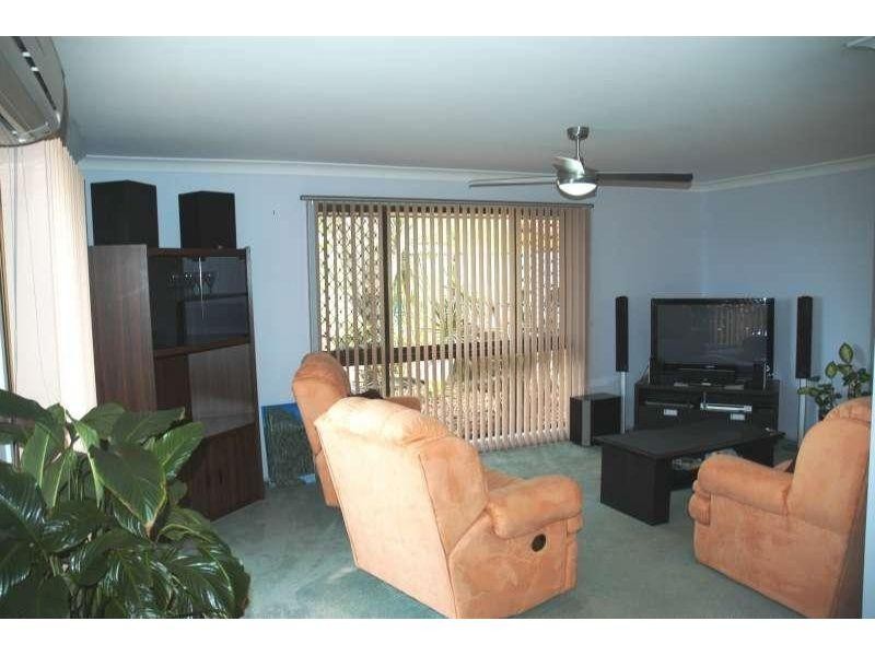 7 Paisley Court, Mount Warren Park QLD 4207