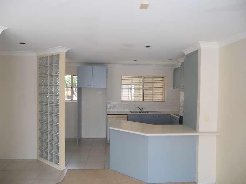 4/81 Scott Road, Herston QLD 4006