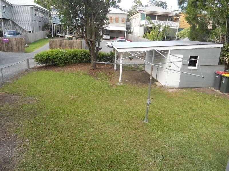 32 Drummond Street, Greenslopes QLD 4120