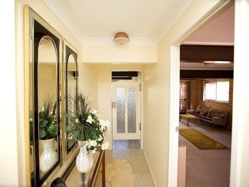 3 Fenimore Street, Wishart QLD 4122