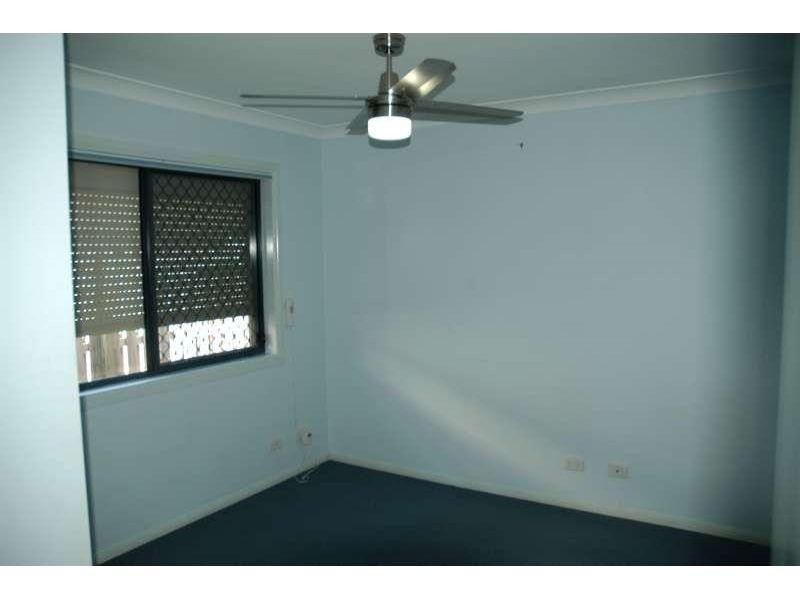 4 Apsley Crescent, Parkinson QLD 4115