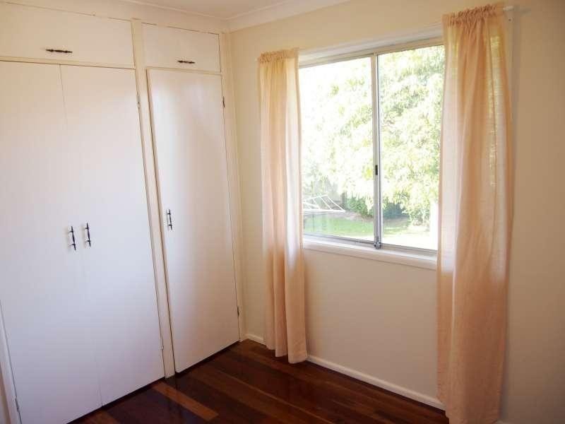 11 Pine Drive, Woodridge QLD 4114