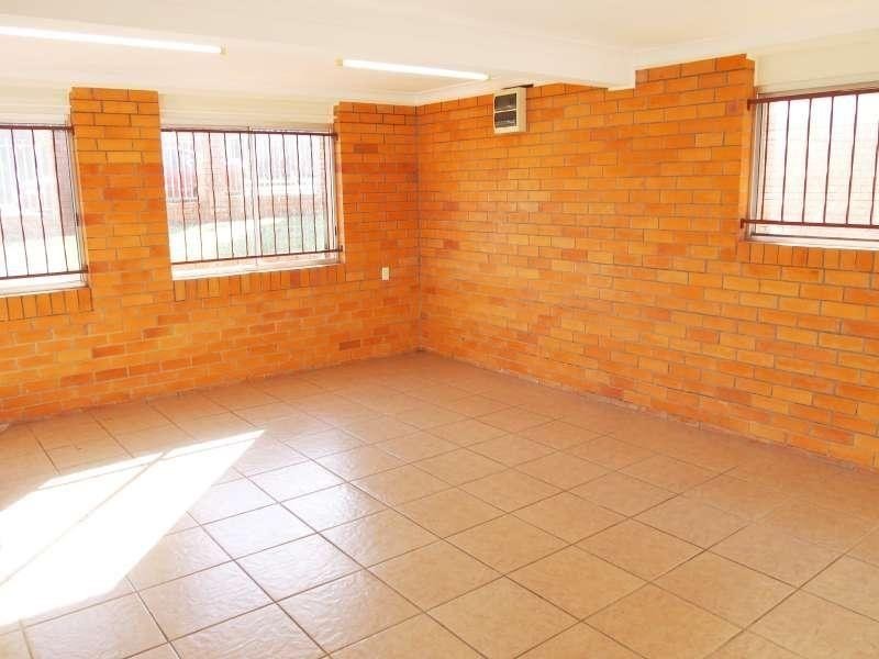 11 Pine Drive, Woodridge QLD 4114