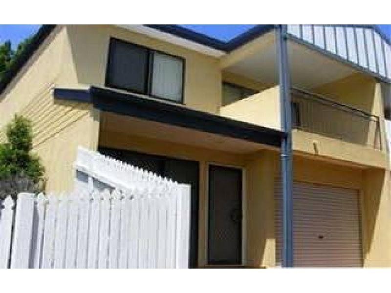 2/10 Lambton Street, Annerley QLD 4103