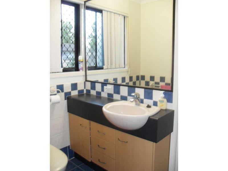 2/10 Lambton Street, Annerley QLD 4103