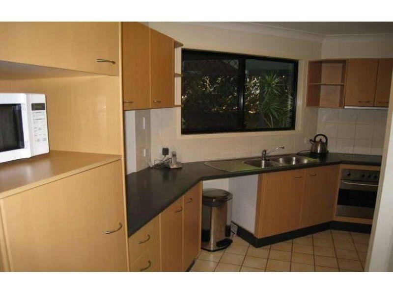 2/10 Lambton Street, Annerley QLD 4103