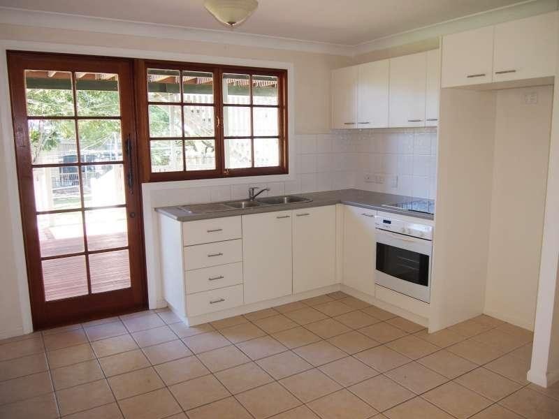 2/50 Merton Road, Woolloongabba QLD 4102