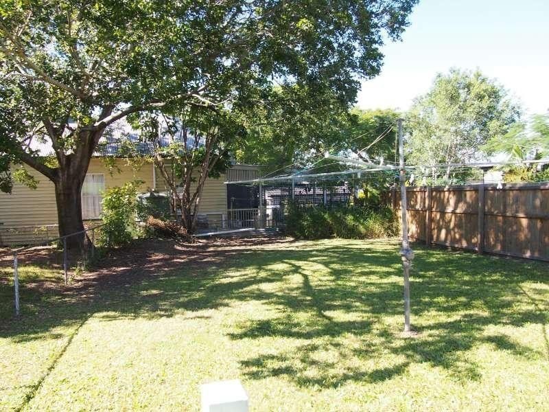 2/50 Merton Road, Woolloongabba QLD 4102