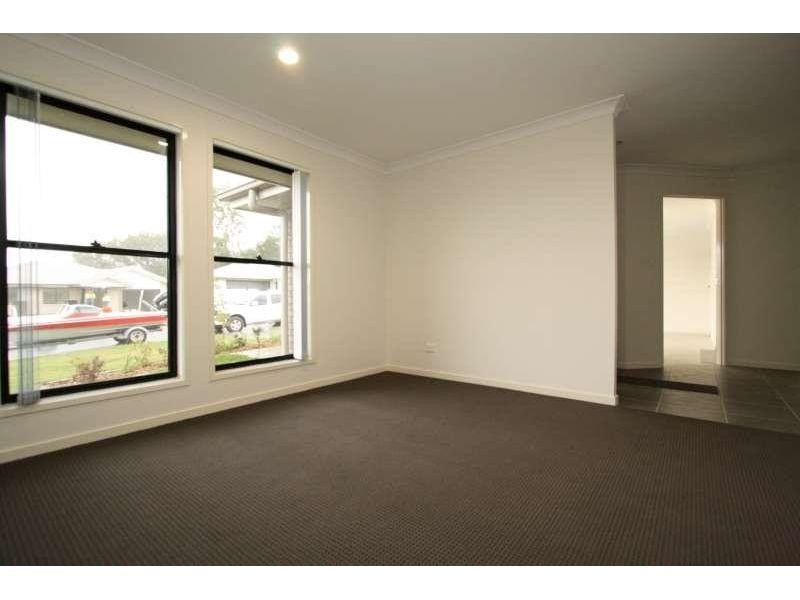 12 Prestige Drive, Marsden QLD 4132