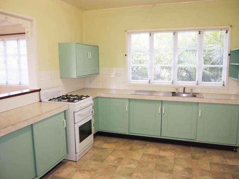 36 Orwell Street, Camp Hill QLD 4152