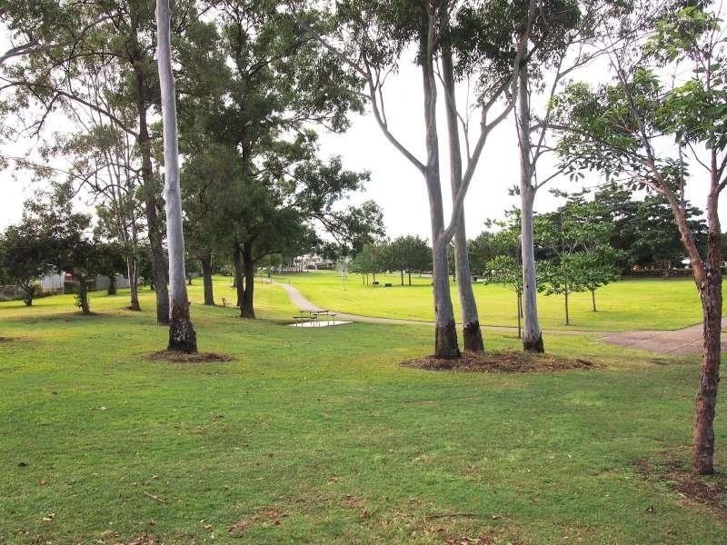 36 Orwell Street, Camp Hill QLD 4152