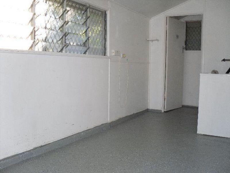 10 Diamond Street, Holland Park QLD 4121