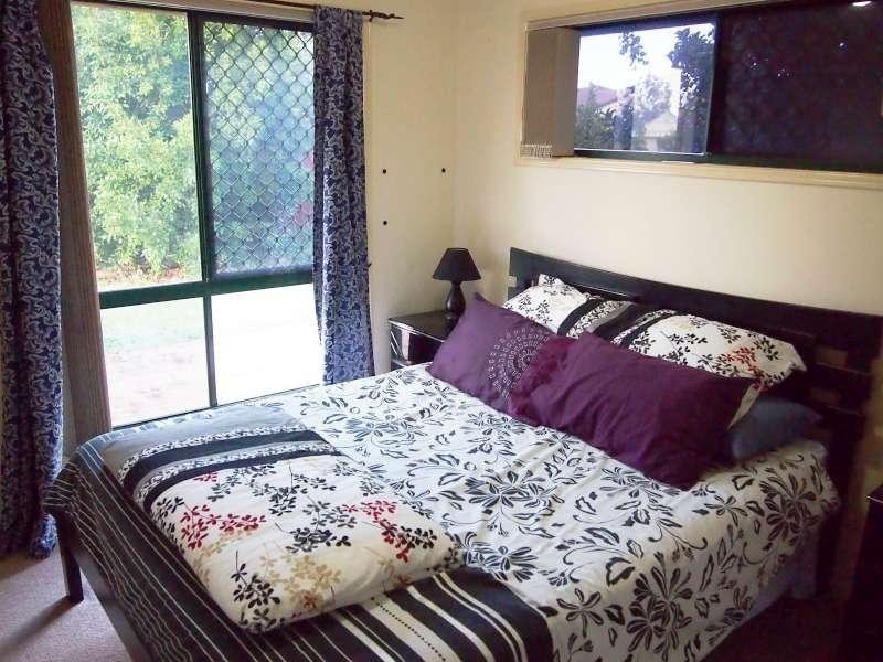 8 Brooke Street, Crestmead QLD 4132