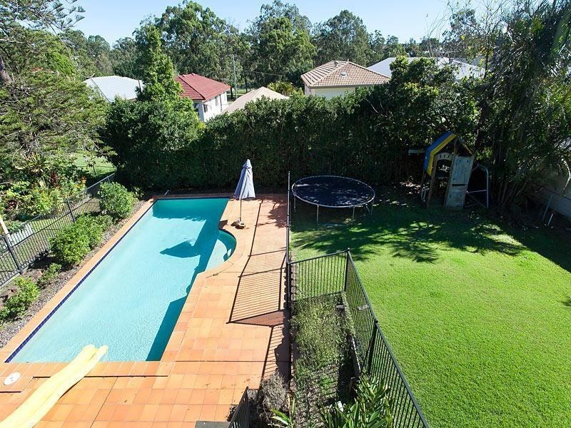 27 Ellington Street, Tarragindi QLD 4121