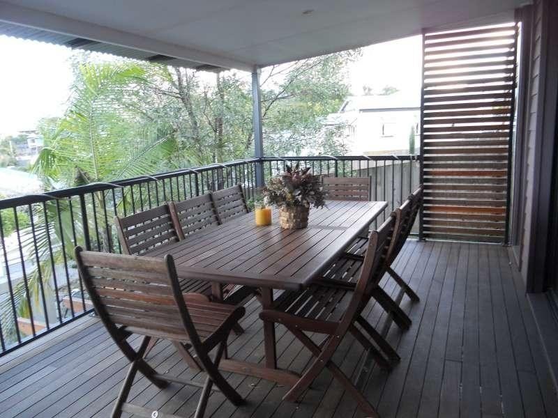 2/96 Railway Parade, Norman Park QLD 4170