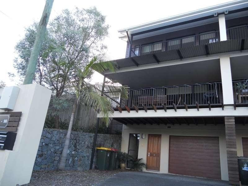 2/96 Railway Parade, Norman Park QLD 4170