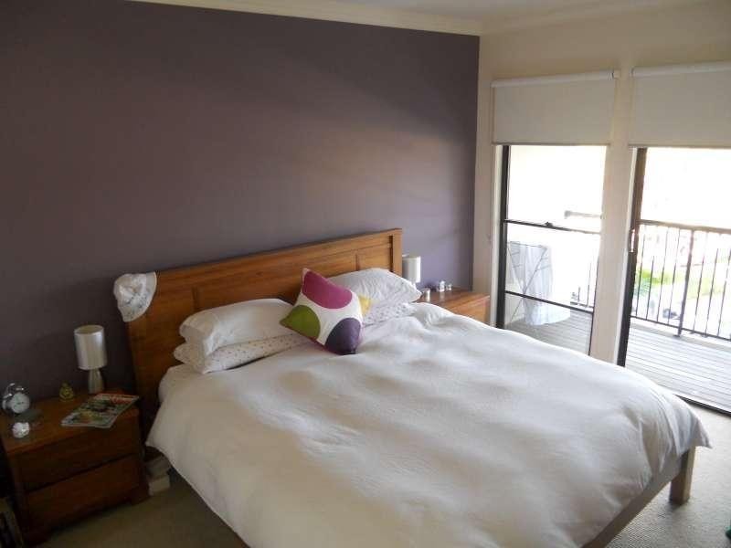 2/96 Railway Parade, Norman Park QLD 4170