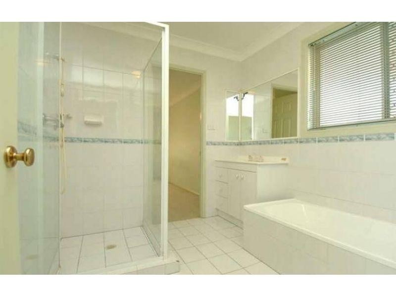 63 Akala Street, Camp Hill QLD 4152