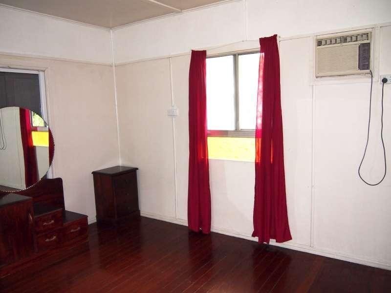 134 Marshall Road, Rocklea QLD 4106