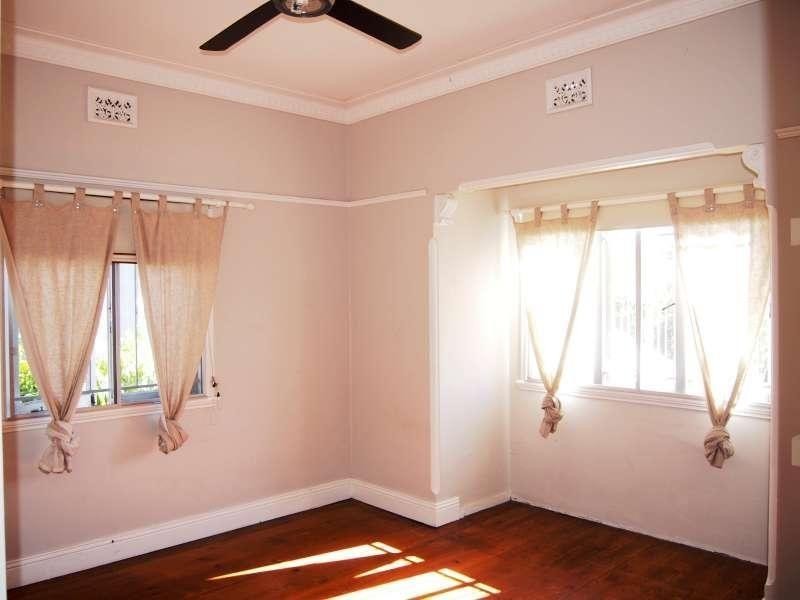 131-133 Macrossan Avenue, Norman Park QLD 4170