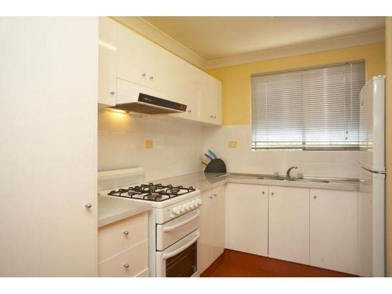 8/127 Wynnum Esplanade, Wynnum QLD 4178