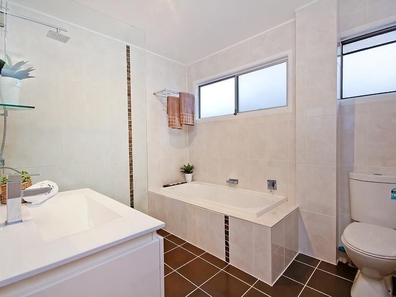 19 St Patrick Avenue, Kuraby QLD 4112