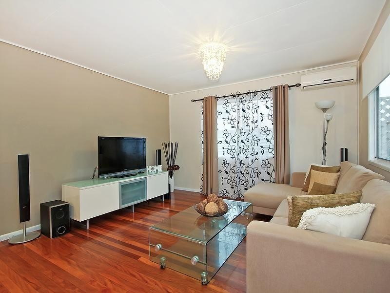 19 St Patrick Avenue, Kuraby QLD 4112