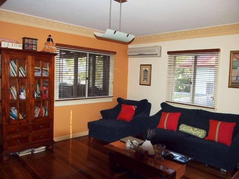 6 Lynton St, Upper Mount Gravatt QLD 4122