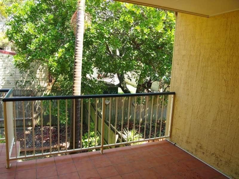 3/15 Wellington Street, Coorparoo QLD 4151