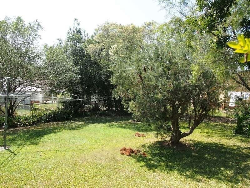 15 Monza Street, Holland Park West QLD 4121