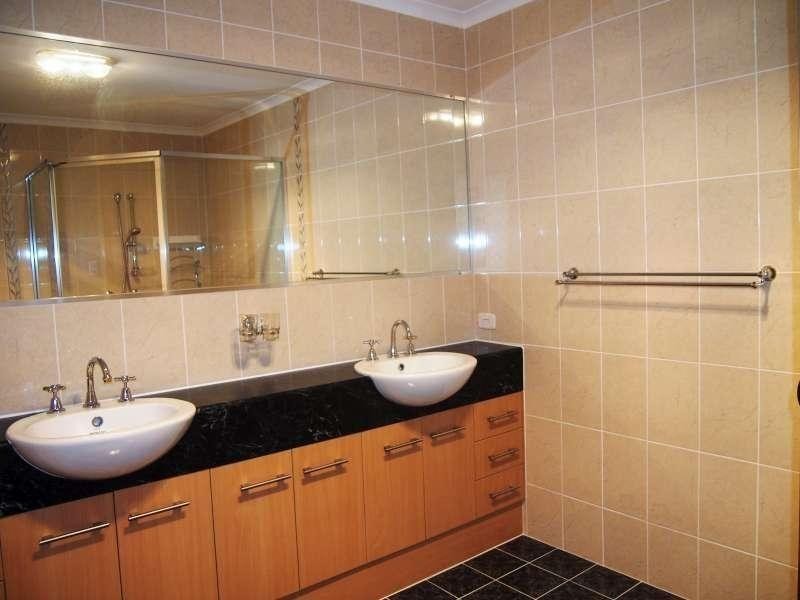 32 Wirra Circuit, Wynnum West QLD 4178