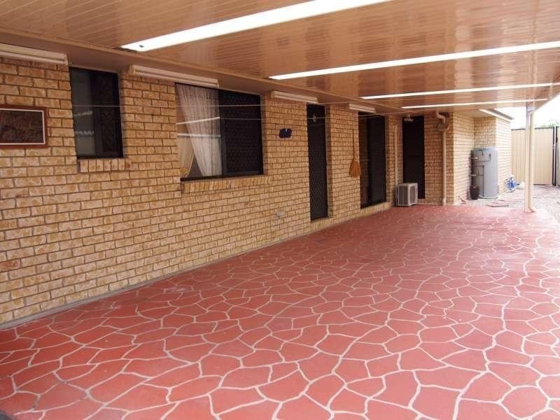 32 Wirra Circuit, Wynnum West QLD 4178