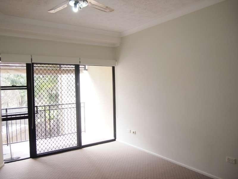 4/84 Lytton Road, East Brisbane QLD 4169