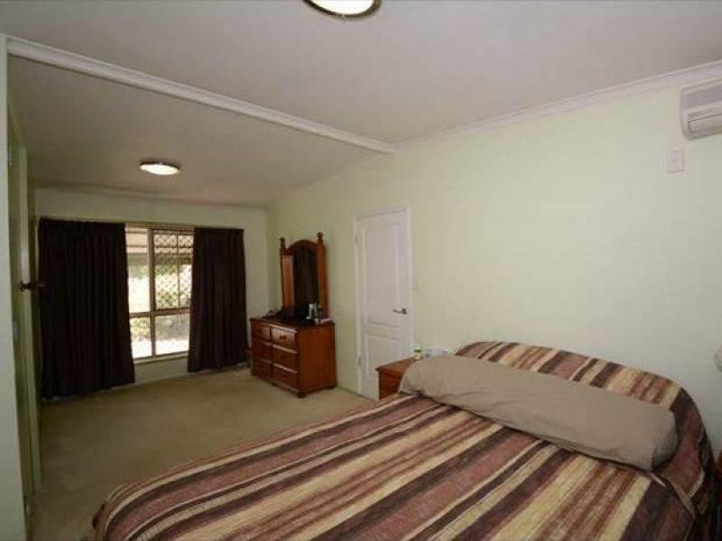 18 Welbeck Street, Logan Central QLD 4114