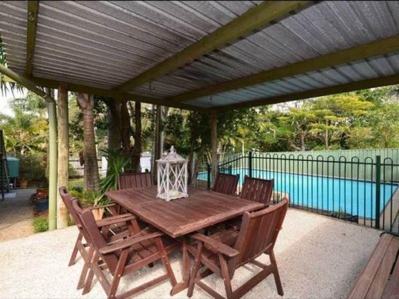 18 Welbeck Street, Logan Central QLD 4114