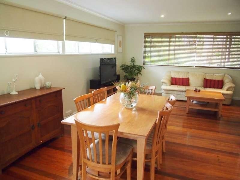 64 Oberon Street, Morningside QLD 4170