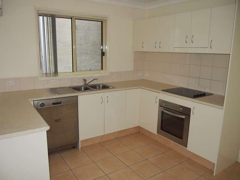 12 Apsley Crescent, Parkinson QLD 4115