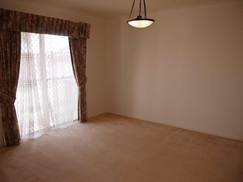 20 Cedar Place, Stretton QLD 4116