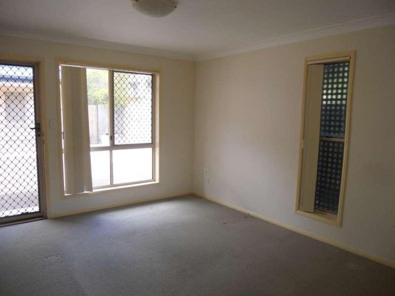 2/125 Chaucer Street, Moorooka QLD 4105