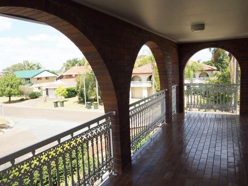 2 Hermitate Street, Eight Mile Plains QLD 4113