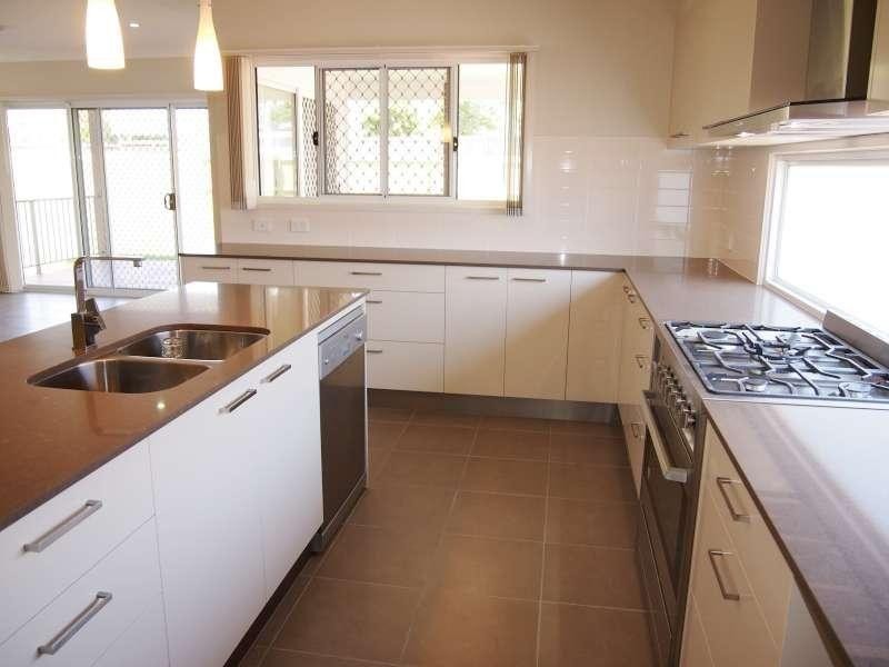 3/7 Oasis Close, Manly QLD 4179